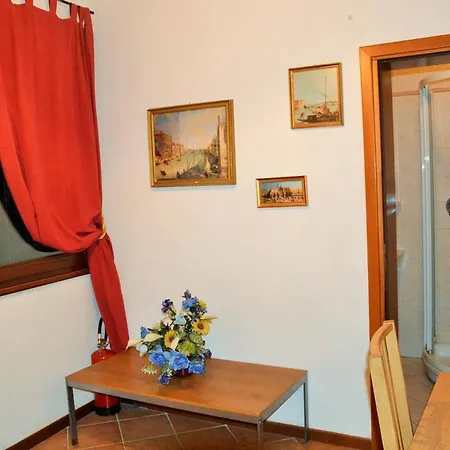 Rialto House *